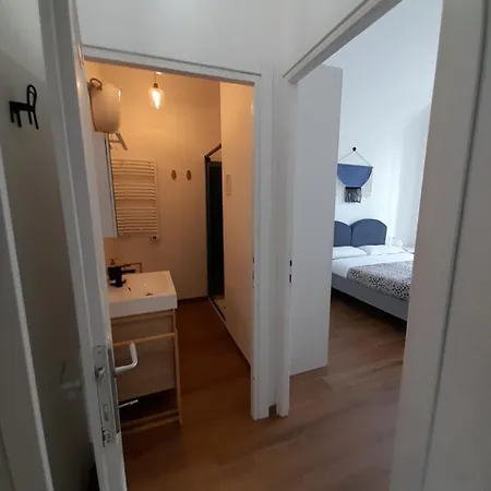 Apartment Acche *